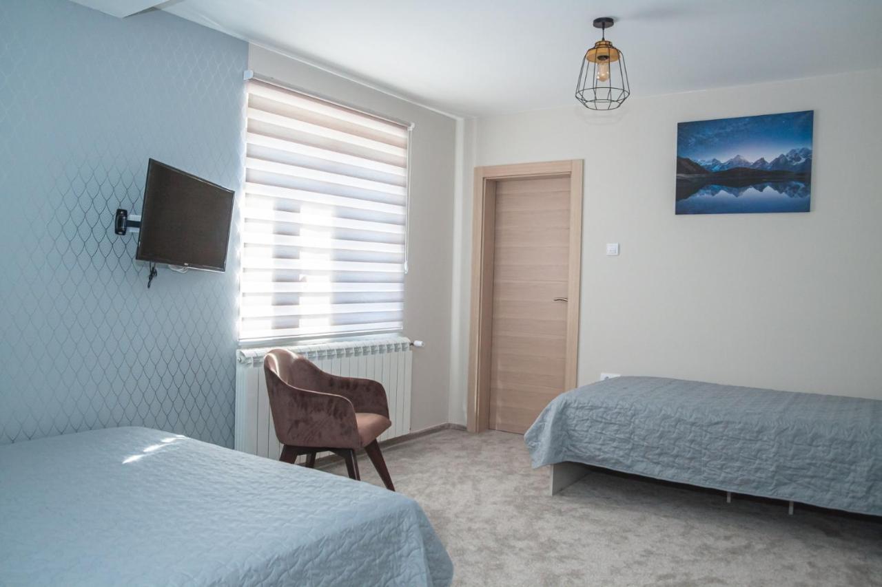 Mehana Apartmani Leskovac  Buitenkant foto
