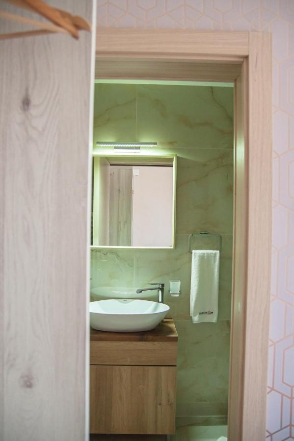 Mehana Apartmani Leskovac  Buitenkant foto