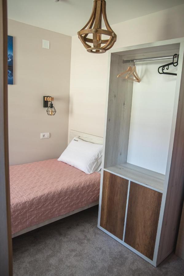 Mehana Apartmani Leskovac  Buitenkant foto