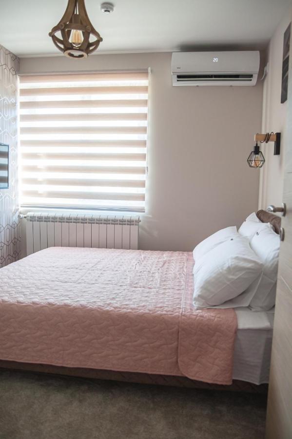 Mehana Apartmani Leskovac  Buitenkant foto