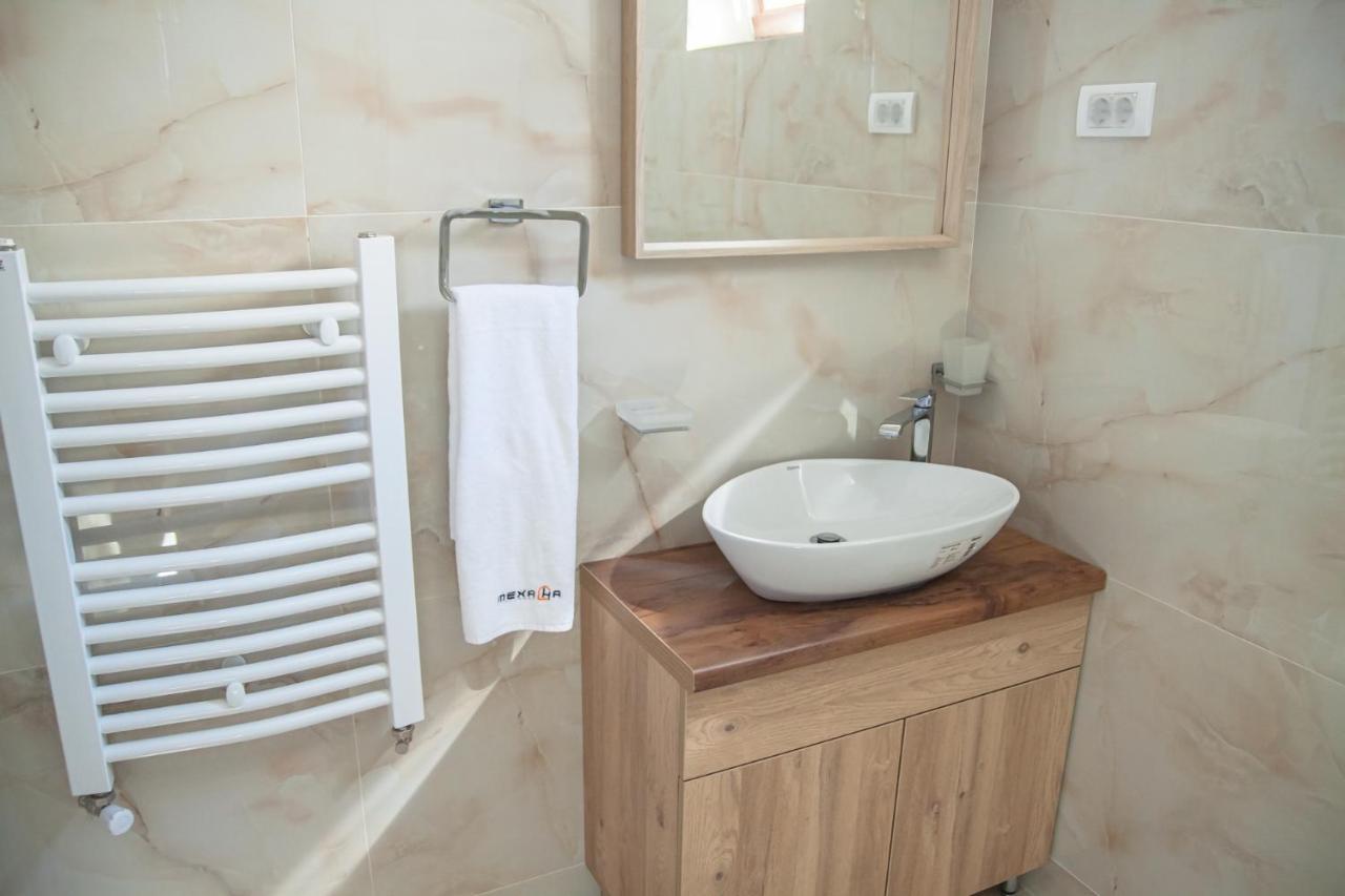 Mehana Apartmani Leskovac  Buitenkant foto