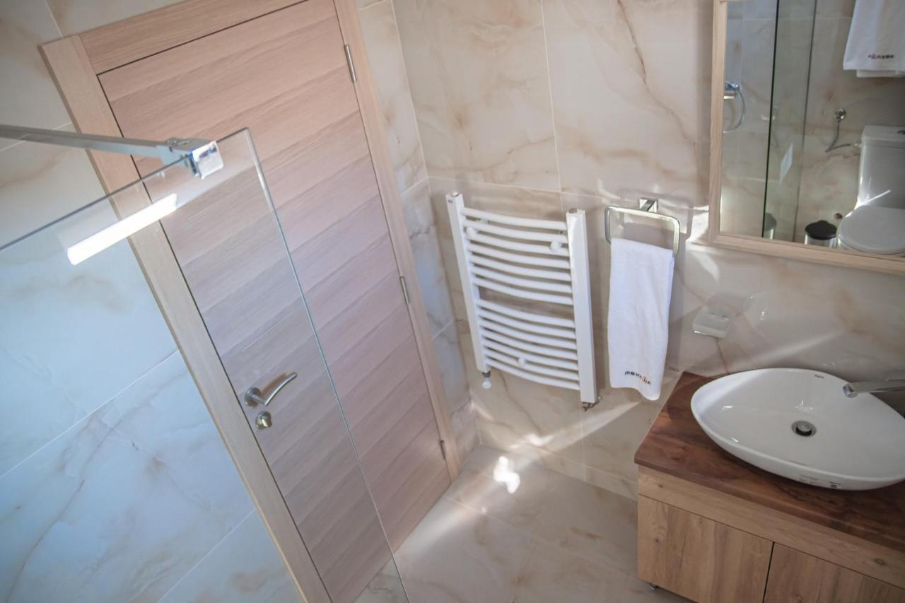 Mehana Apartmani Leskovac  Buitenkant foto