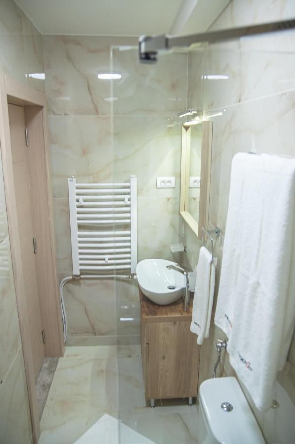 Mehana Apartmani Leskovac  Buitenkant foto