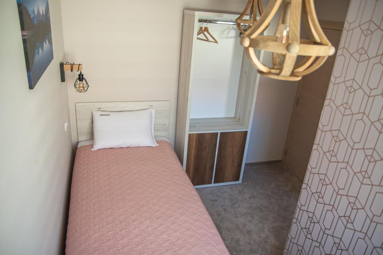 Mehana Apartmani Leskovac  Buitenkant foto